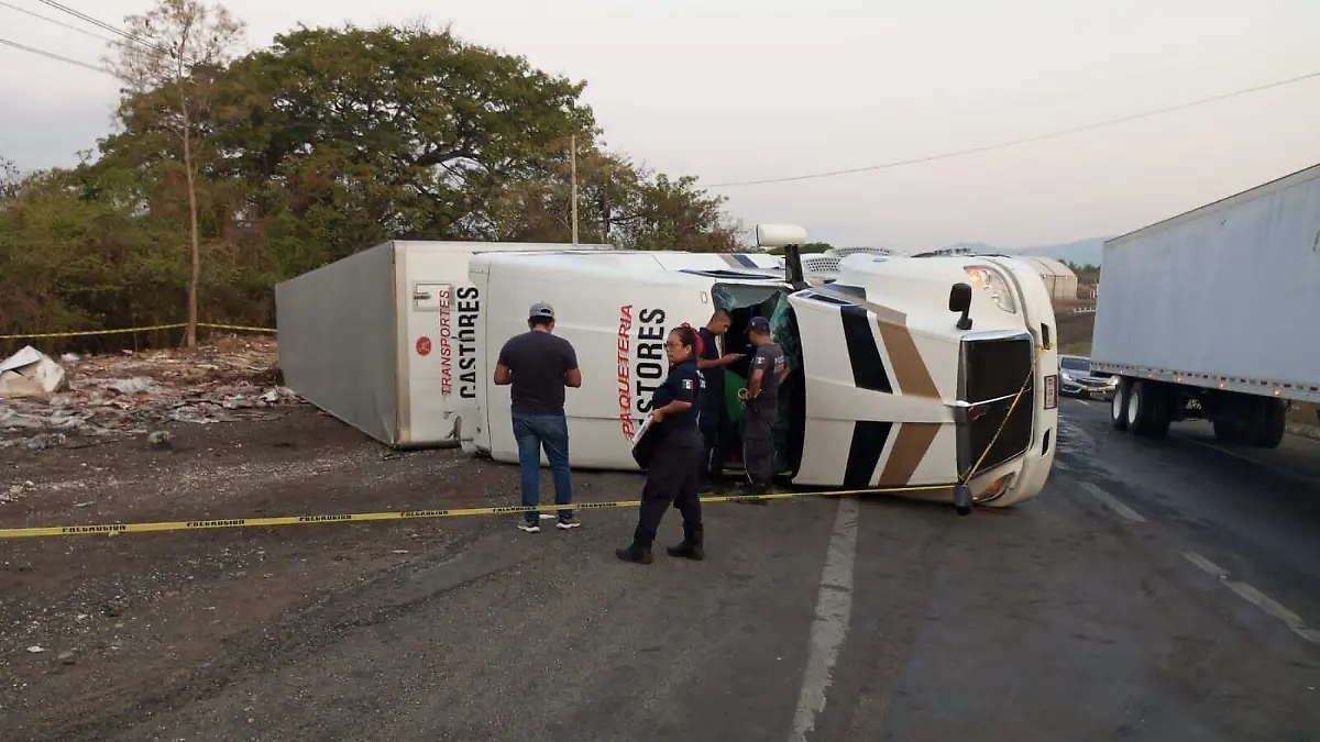 volcadura camion